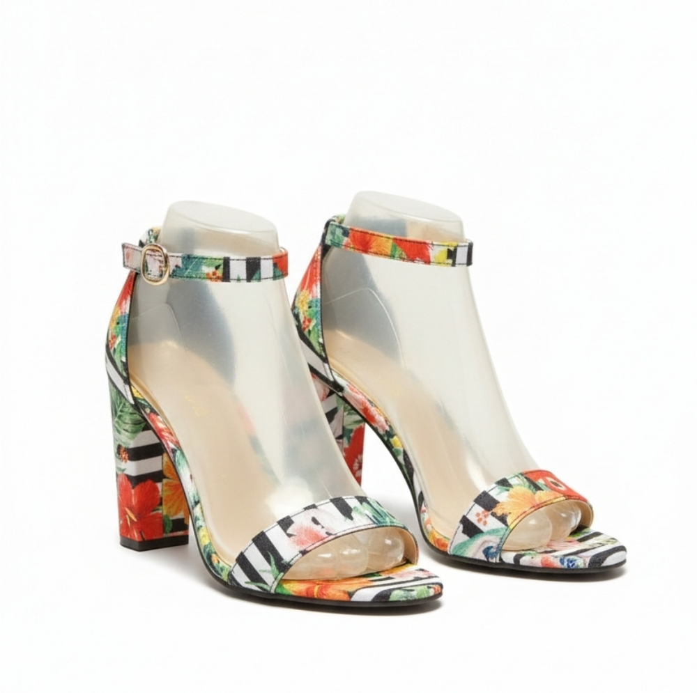 EUC ​Bamboo Tropical Floral & Striped Ankle Strap Block Heels - Size 10! - Picture 6 of 16